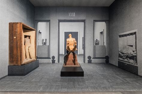 Post Zang Tumb Tuuum: recensione mostra Fondazione Prada